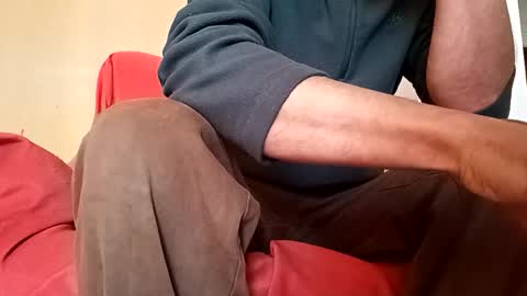 sweet_italian_couple online show from November 3, 6:36 am