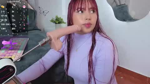 KhristieJoin The Fan Club online show from November 22, 2:10 am