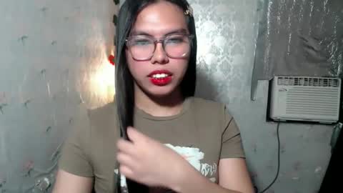 Snapshot of sweet_kyline69 chatting on October 18, 4:55 pm sweet_kyline69 online show from October 18, 4:55 pm