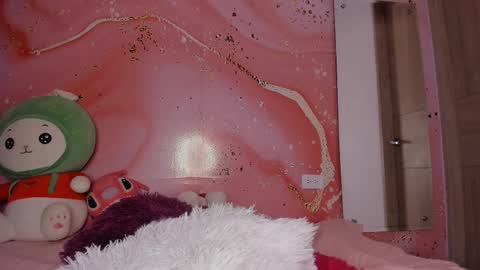 Lemarie online show from September 18, 9:19 pm