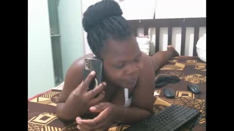 Snapshot of sweet_lilianah chatting on February 17, 3:15 am sweet_lilianah online show from February 17, 3:15 am