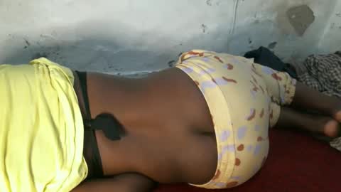 Snapshot of sweet_lilianah chatting on September 19, 12:37 am sweet_lilianah online show from September 19, 12:37 am