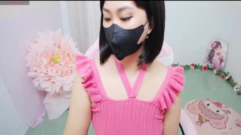 Lily online show from May 3, 11:55 pm