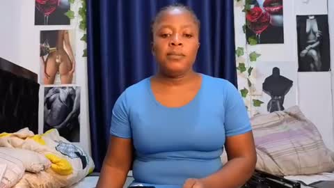 Snapshot of sweet_lizzyy chatting on October 13, 1:24 pm Sweet lizzyy online show from October 13, 1:24 pm