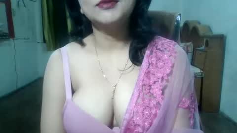 Snapshot of sweet_manisha chatting on February 9, 6:43 am sweet_manisha online show from February 9, 6:43 am