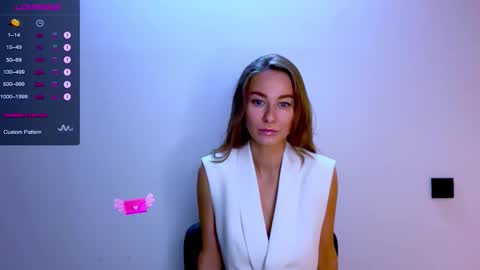 Mia online show from March 28, 12:06 pm