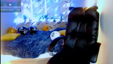 sweet_n_strong online show from October 27, 1:55 pm