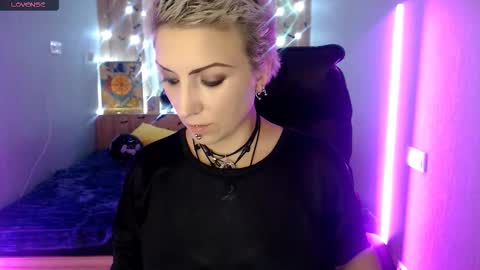 sweet_n_strong online show from November 22, 5:22 pm