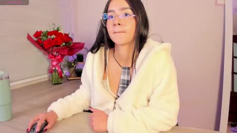 Snapshot of sweet_obsession__ chatting on February 17, 3:22 pm Sweet Obsession online show from February 17, 3:22 pm