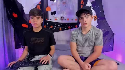 Snapshot of sweet_petter chatting on October 18, 12:53 pm Petter online show from October 18, 12:53 pm