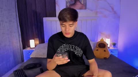 Snapshot of sweet_petter chatting on September 22, 12:20 pm Petter online show from September 22, 12:20 pm