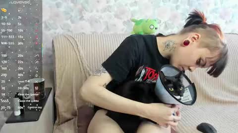 Tasya online show from March 18, 1:17 pm