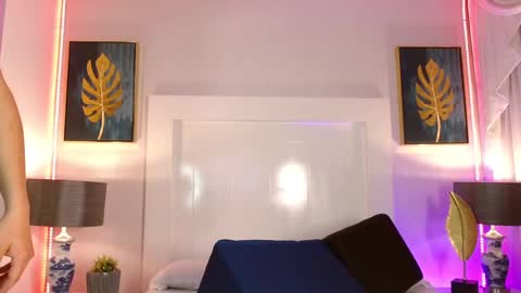 Snapshot of sweet_rabbitss chatting on September 23, 8:59 pm online show from September 23, 8:59 pm