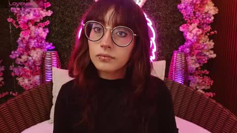 Roxanee online show from February 11, 1:26 pm