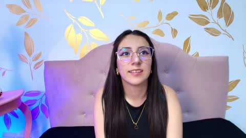 Snapshot of sweet_sammy_7 chatting on February 24, 3:44 am Sammy Lauren online show from February 24, 3:44 am