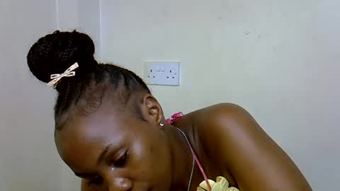 Elina online show from March 18, 3:51 pm