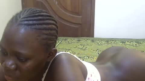 Snapshot of sweet_sharon01 chatting on September 24, 1:29 pm Sharon online show from September 24, 1:29 pm