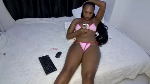 Nina online show from December 15, 2:35 pm