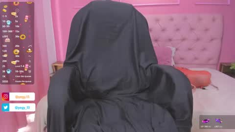 Yeileen online show from November 10, 7:05 pm