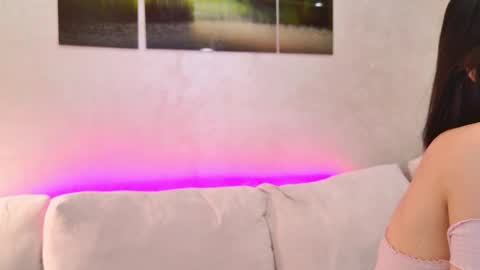 Snapshot of sweet_strawber_ chatting on October 19, 10:58 pm sweet_strawber_ online show from October 19, 10:58 pm