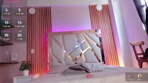 tamy  online show from October 19, 8:35 pm