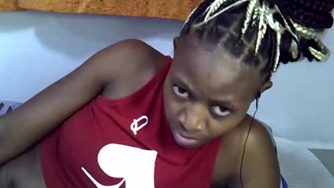 sweet_zarah online show from February 5, 7:28 pm