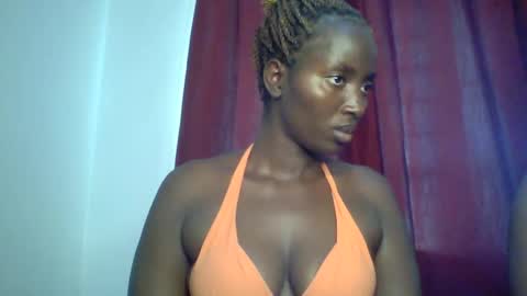 Snapshot of sweet_zuri3 chatting on March 10, 5:33 am zuri online show from March 10, 5:33 am