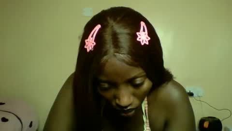 Snapshot of sweet_zuri3 chatting on October 7, 2:18 am zuri online show from October 7, 2:18 am