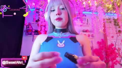 Sweet Ahri online show from January 9, 2:17 am