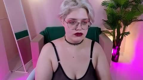 Snapshot of sweetalt chatting on October 7, 9:16 am sweetalt online show from October 7, 9:16 am