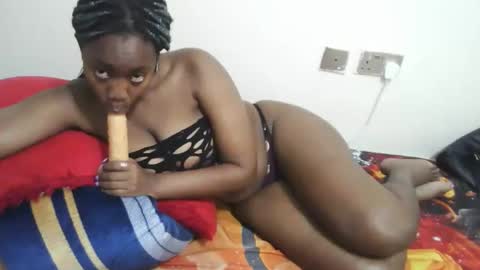 Malia online show from January 16, 6:17 pm