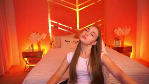 SweetAngellic online show from October 17, 3:05 pm