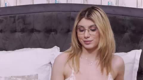 Anisia online show from March 27, 8:26 am