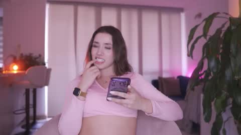 Camila online show from February 2, 10:06 pm