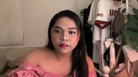 Leith Madrigal online show from February 20, 2:08 pm