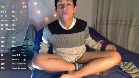 Snapshot of sweetc4meron chatting on February 23, 9:55 am Cameron Alejandro online show from February 23, 9:55 am