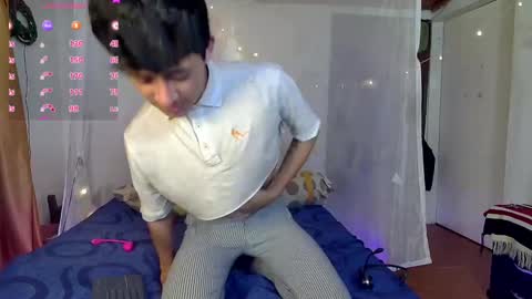 Snapshot of sweetc4meron chatting on February 10, 2:41 am Cameron Alejandro online show from February 10, 2:41 am