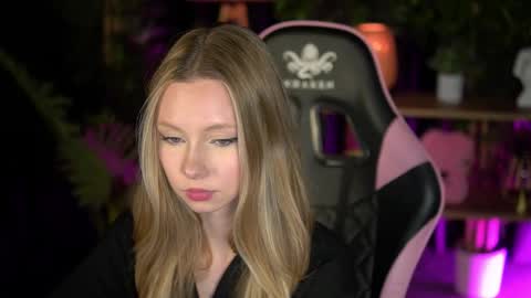 Lina online show from February 16, 3:43 pm