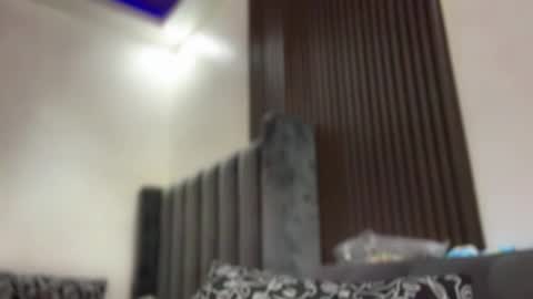 mallow online show from December 4, 1:49 am