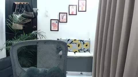 Snapshot of sweetestsmile_ chatting on January 21, 2:22 am Khaye online show from January 21, 2:22 am