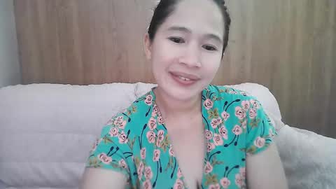 Stacy online show from April 15, 3:26 pm