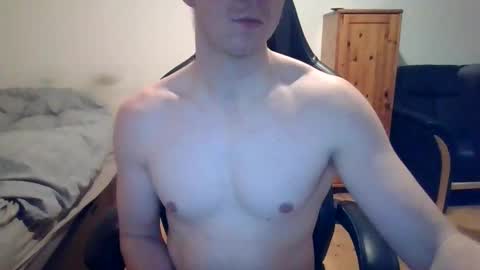 sweetguy8210 online show from March 17, 5:29 pm