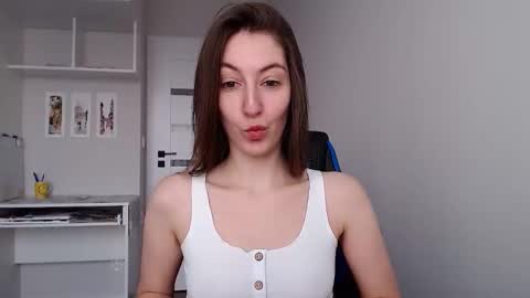 Emma  online show from January 7, 9:03 am