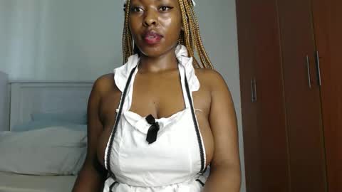 Snapshot of sweetice_01 chatting on September 27, 5:38 am euny online show from September 27, 5:38 am