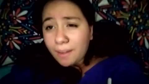 Snapshot of sweetie__annie chatting on February 14, 6:23 am Ana Mara  i cant Make noise My family is here  online show from February 14, 6:23 am