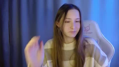 Annie online show from January 12, 10:06 pm