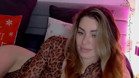 Daddy Babby Girl online show from January 14, 10:40 pm