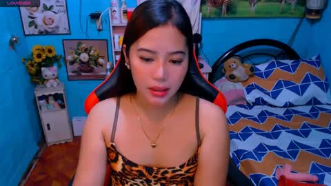 Nicole online show from March 7, 9:06 pm