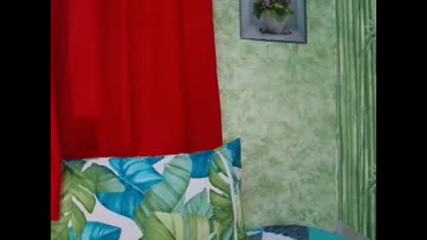 Snapshot of sweetiestkylie chatting on February 17, 4:09 am sweetiestkylie online show from February 17, 4:09 am