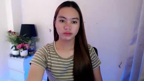 SWEET KEYA online show from March 22, 8:51 am